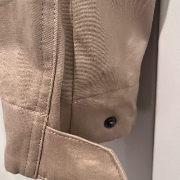 Light Tan Cargo Jacket. New - Picture 6 of 9